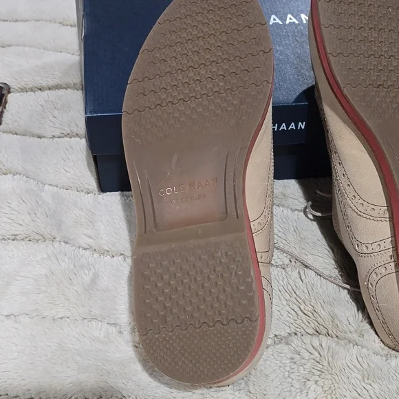 Wingtip suede Cole Haan men's shoes. Size 12 - Picture 6 of 7